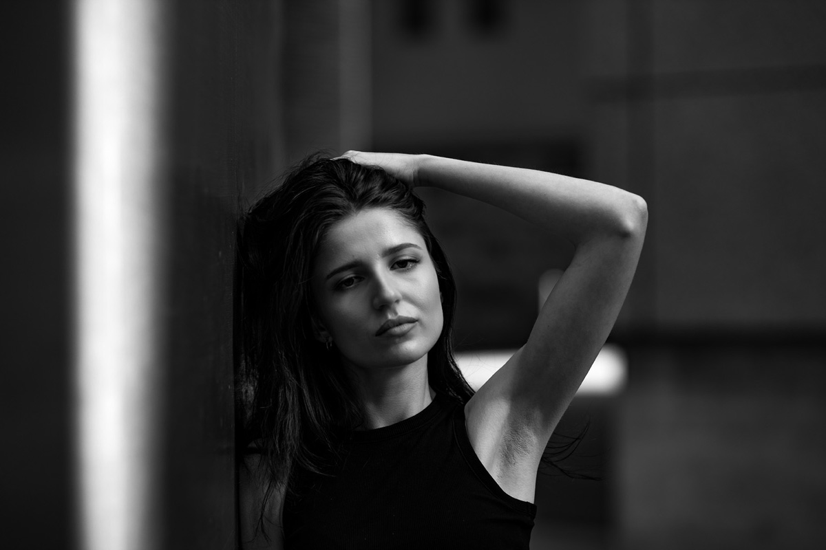 studio beauty fashion portrait